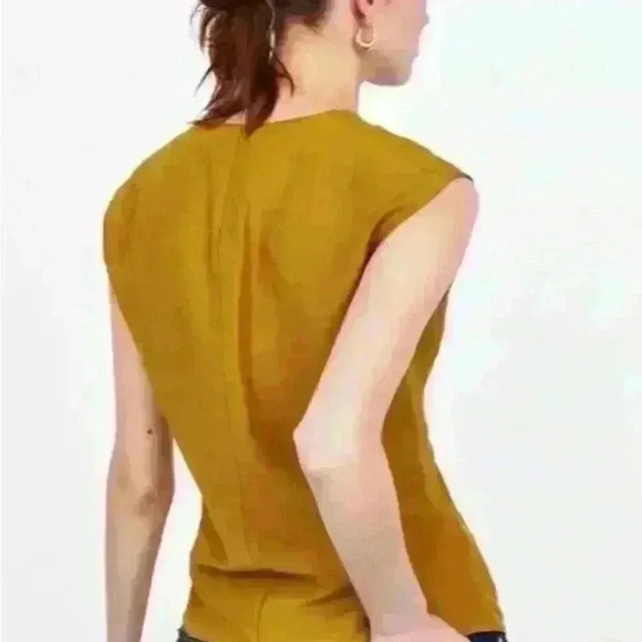 Zara Knotted V Neck Sleeveless Mustard Top Blouse - Picture 2 of 6